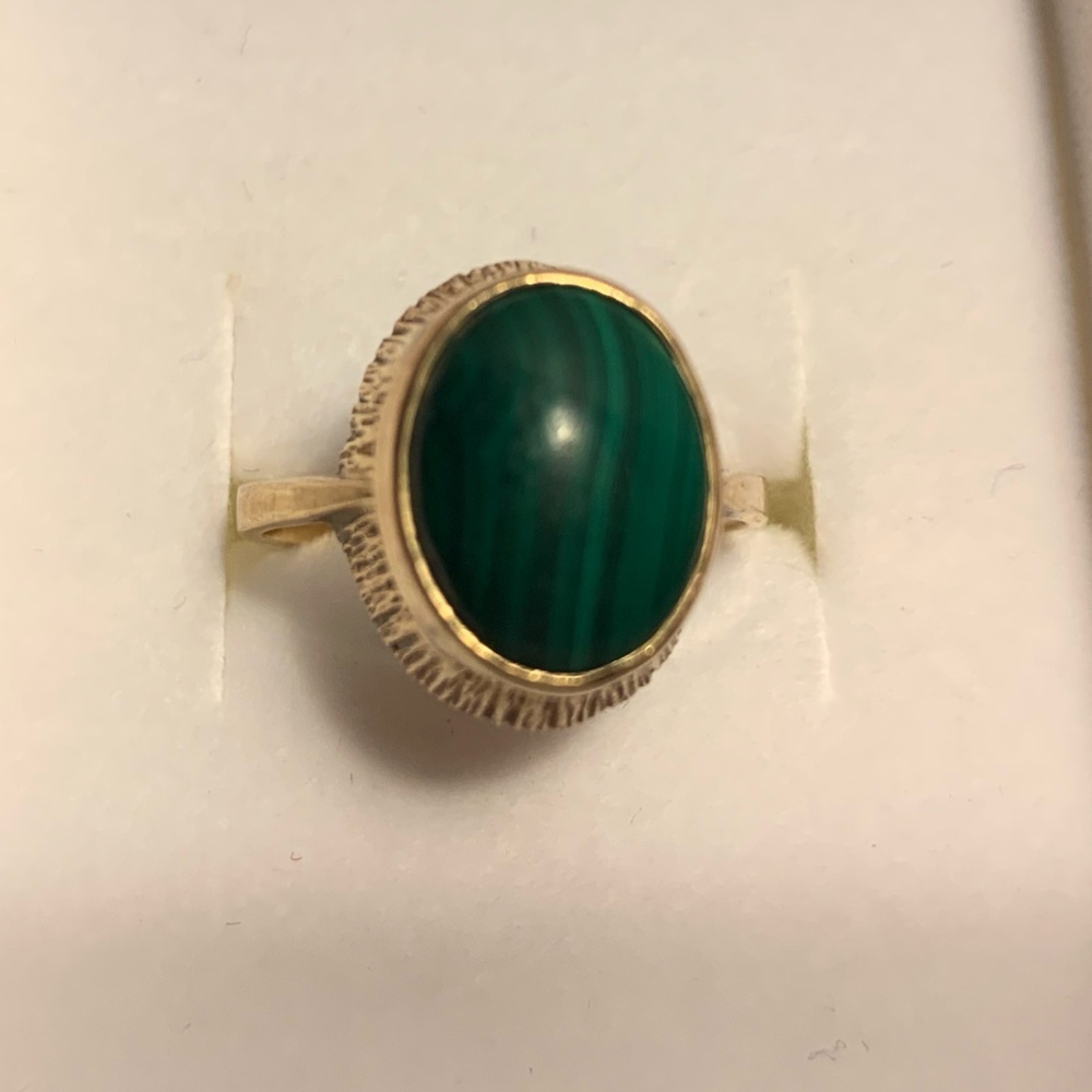 10K Yellow Gold Ring with Malachite Stone